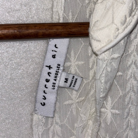 ANTHROPOLOGIE CURRENT AIR Women's White Blouse V‎ Neck Sheer Short Sleeve Medium - Picture 4 of 14